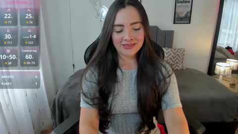 Hi Im AmaiaHelp me reach 100 likes online show from October 15, 2025, 8:09 pm