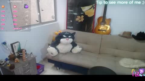 Snapshot of amaia_t chatting on May 19, 2026, 12:44 pm Amaia online show from May 19, 2026, 12:44 pm