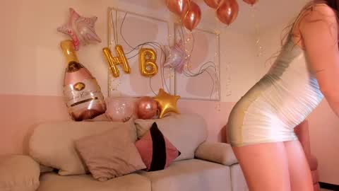 Amaia Haywood online show from February 12, 2025, 1:27 pm