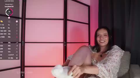Amai  Sinclair  online show from July 23, 2026, 10:08 pm