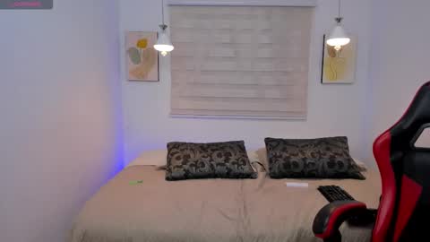 amal_kattz online show from November 8, 2025, 6:57 am