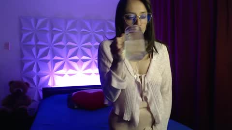 Snapshot of amalett chatting on May 7, 2026, 1:11 am Amalett online show from May 7, 2026, 1:11 am