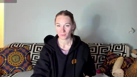 Amalia online show from October 12, 2025, 11:48 pm