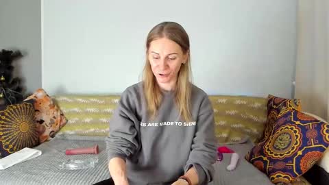 Amalia online show from January 12, 2026, 8:19 am