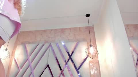 Snapshot of amalia_rosse_ chatting on January 28, 2025, 2:21 am Amalia Im Back See you soon this January 7 at 10 pm Colombia time online show from January 28, 2025, 2:21 am