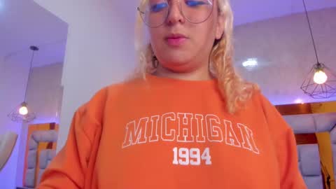 Snapshot of amalia_rosse_ chatting on February 16, 2025, 11:16 pm Amalia Im Back See you soon this January 7 at 10 pm Colombia time online show from February 16, 2025, 11:16 pm