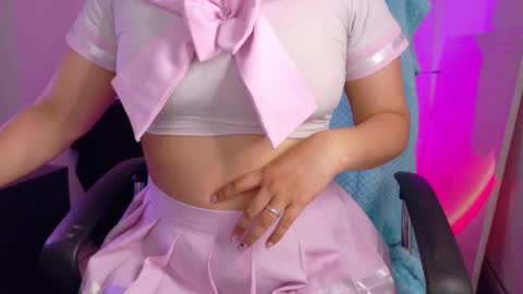 Snapshot of amalia_rosse_ chatting on October 21, 2025, 10:21 pm Amalia Im Back See you soon this January 7 at 10 pm Colombia time online show from October 21, 2025, 10:21 pm