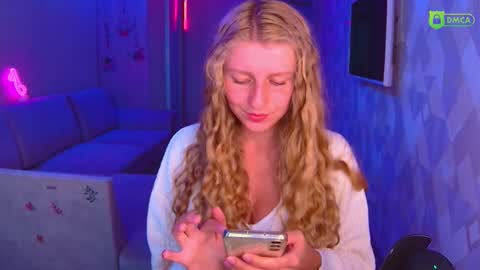 Amalia online show from September 27, 2025, 2:44 pm