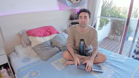 Amancay online show from March 16, 2026, 3:38 pm