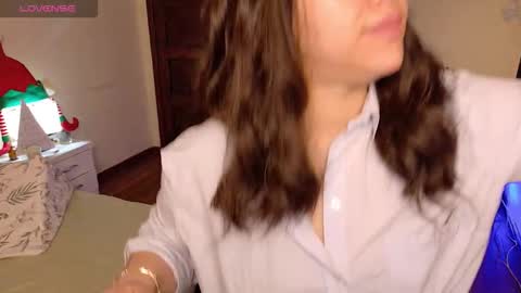         online show from December 19, 2025, 2:13 pm