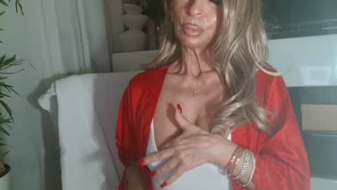 Snapshot of amanda0803 chatting on July 20, 2026, 9:56 am Angel or Demon online show from July 20, 2026, 9:56 am
