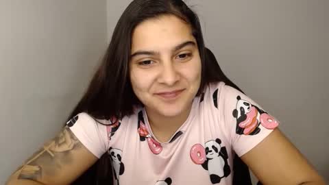 The queen of the biceps  online show from January 16, 2025, 2:19 am