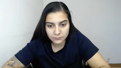 The queen of the biceps  online show from April 6, 2026, 4:46 am