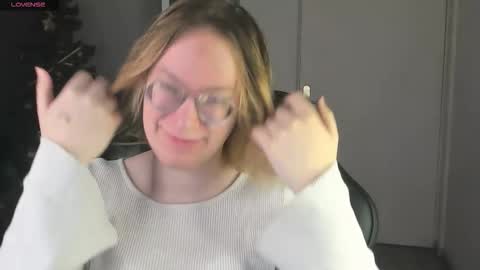 Hi im Amanda online show from December 18, 2025, 9:15 am