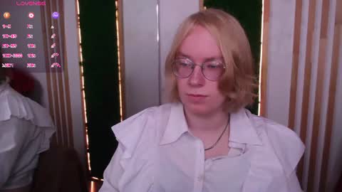 Snapshot of amanda_butlerr chatting on July 12, 2026, 1:24 pm Hi im Amanda online show from July 12, 2026, 1:24 pm
