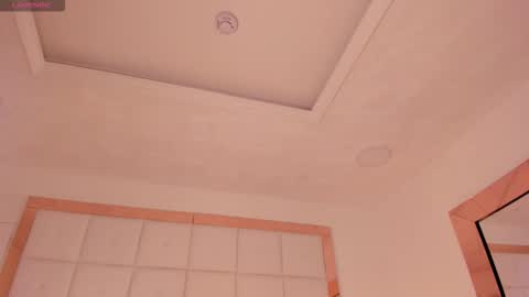 Amanda online show from November 28, 2025, 9:50 pm