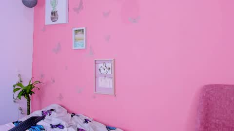 Thalia online show from December 25, 2024, 1:53 am