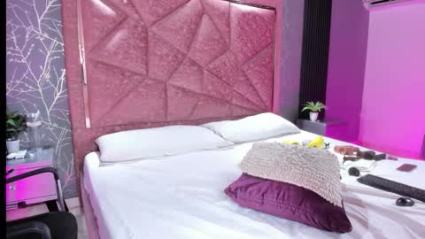 Amanda cruz online show from March 14, 2026, 12:28 am