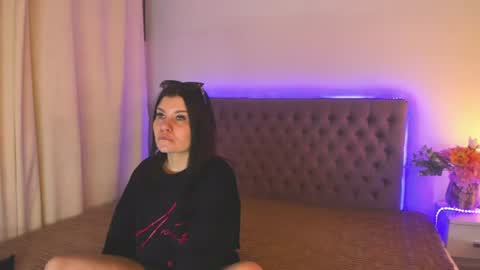 Snapshot of amandahoppe chatting on July 3, 2026, 4:30 am Amanda online show from July 3, 2026, 4:30 am