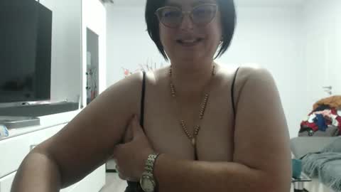 Anda online show from November 30, 2025, 11:09 pm