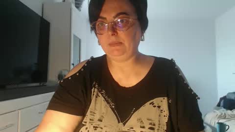 Snapshot of amandamuller1982 chatting on April 23, 2026, 8:24 am Anda online show from April 23, 2026, 8:24 am