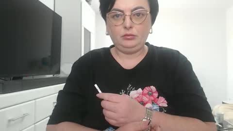 Snapshot of amandamuller1982 chatting on May 3, 2026, 9:59 am Anda online show from May 3, 2026, 9:59 am