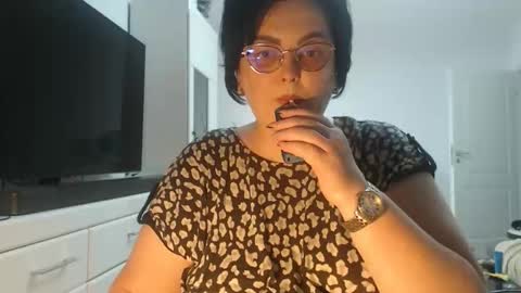 Snapshot of amandamuller1982 chatting on May 9, 2026, 6:18 am Anda online show from May 9, 2026, 6:18 am