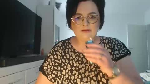 Snapshot of amandamuller1982 chatting on May 22, 2026, 6:53 am Anda online show from May 22, 2026, 6:53 am