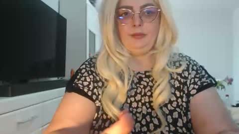 Snapshot of amandamuller1982 chatting on May 29, 2026, 9:18 am Anda online show from May 29, 2026, 9:18 am