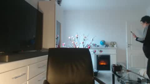 Snapshot of amandamuller1982 chatting on June 2, 2026, 10:39 am Anda online show from June 2, 2026, 10:39 am