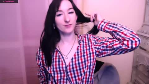 Amanda online show from December 3, 2024, 11:44 am
