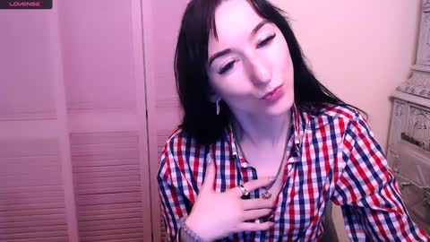 Amanda online show from December 3, 2024, 2:49 pm