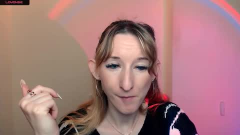 Amanda online show from September 20, 2025, 8:15 am