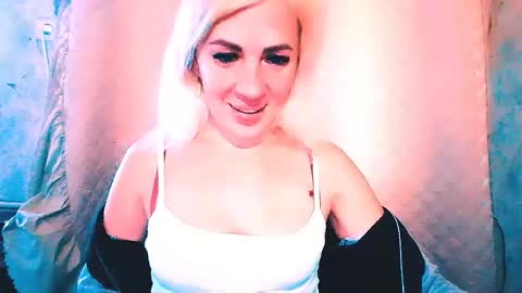 Amanda online show from September 17, 2025, 5:53 am