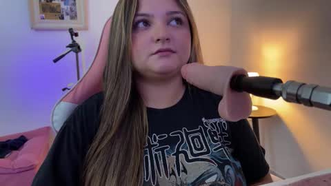 Amandha online show from March 4, 2026, 5:19 pm