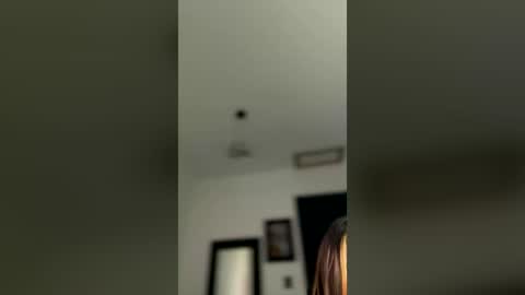 Amandha online show from July 4, 2026, 1:39 pm