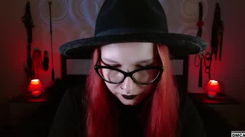 Snapshot of amanita__pantherina chatting on December 3, 2024, 10:50 am Goddess Amanita online show from December 3, 2024, 10:50 am