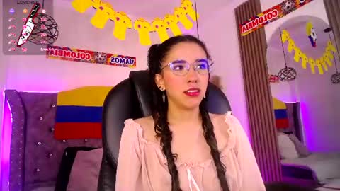 Snapshot of amara_davis1 chatting on July 8, 2026, 4:50 am amara_davis1 online show from July 8, 2026, 4:50 am