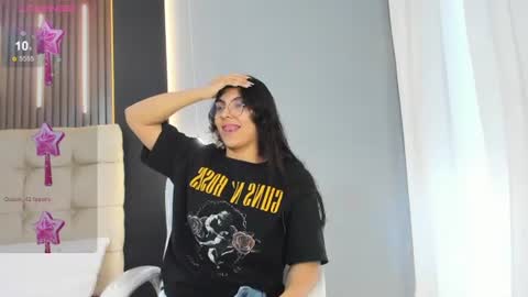 Snapshot of amara_lune chatting on June 24, 2026, 2:38 pm online show from June 24, 2026, 2:38 pm