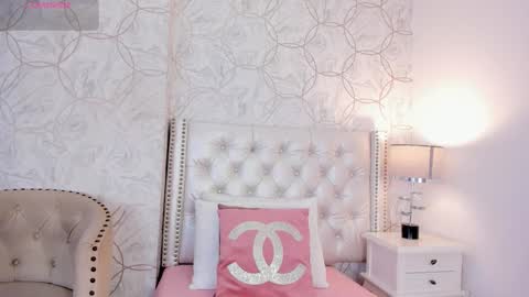 amara_rousse online show from January 6, 2026, 11:25 am