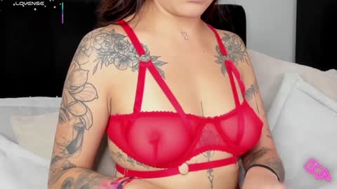 -  A M A R A - online show from February 6, 2025, 11:37 pm