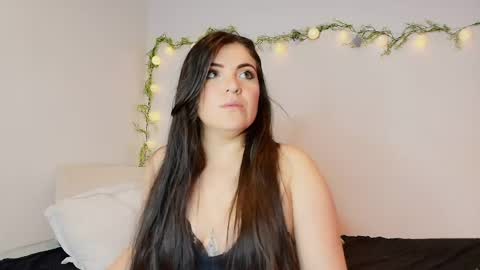 Amara Vega  online show from May 30, 2026, 11:18 am