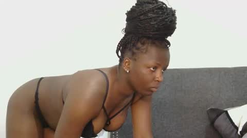 ebony-candie online show from April 21, 2026, 6:55 pm