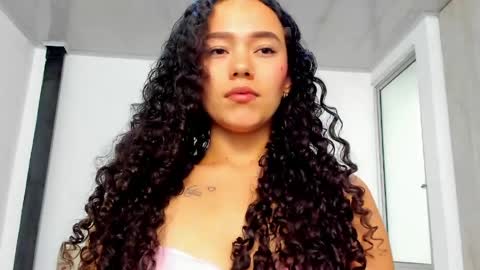 Snapshot of amaranta_f00x chatting on June 2, 2026, 12:40 pm Amaranta online show from June 2, 2026, 12:40 pm