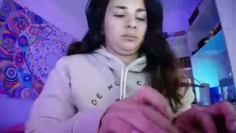 Susan online show from September 11, 2025, 10:10 pm