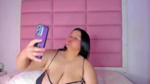 amaranttaylunay online show from August 3, 2026, 8:34 pm