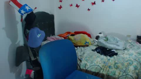 Amara Julia online show from September 28, 2025, 1:22 am