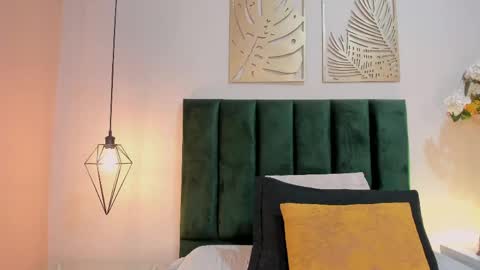 Amara Yasbel online show from May 22, 2026, 6:46 pm