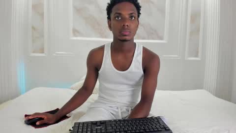 Amare online show from September 18, 2025, 8:00 pm