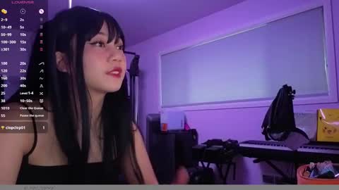 leash online show from March 18, 2026, 1:53 am